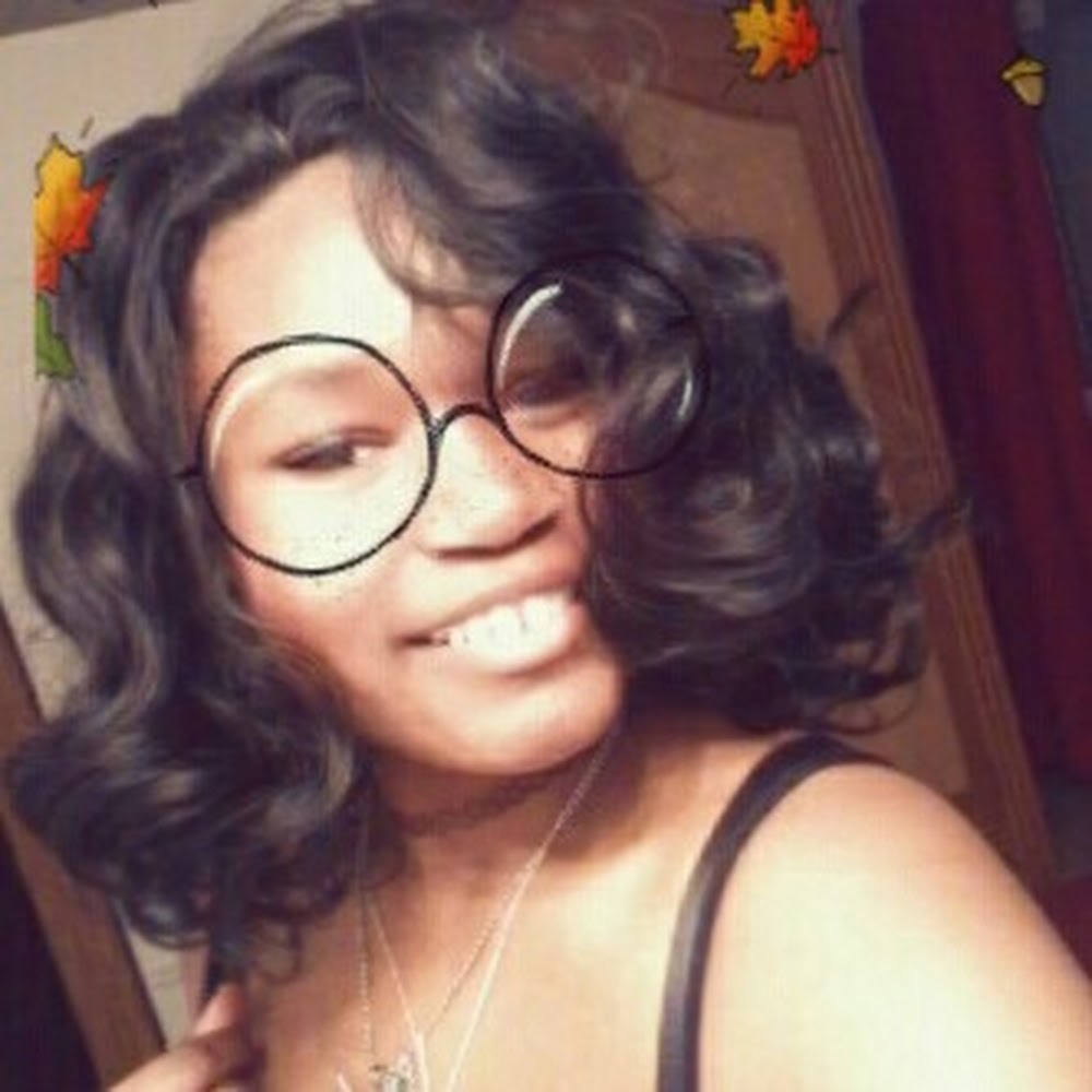 Meet your Posher, Cece